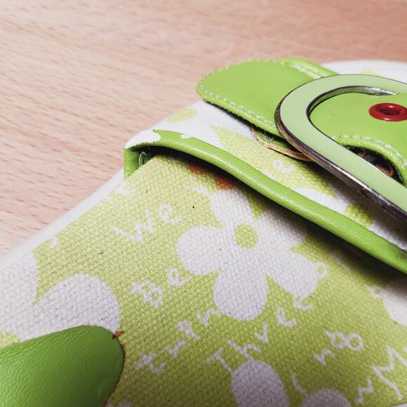 Daffodils 70s Retro Green Buckle Strap Flower Power Footbed Size EU 38 or US 7 - Picture 8 of 10